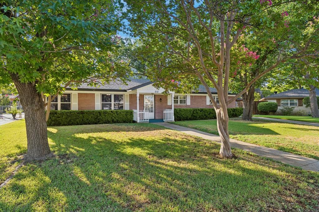 512 Brown Trail Court Property Photo 2