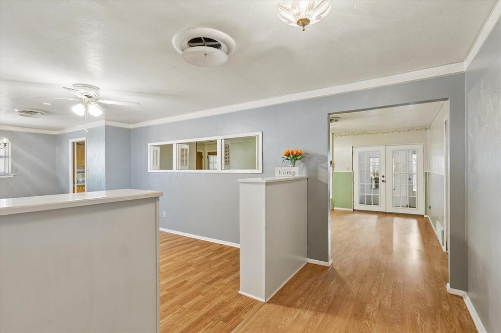 512 Brown Trail Court Property Photo 6