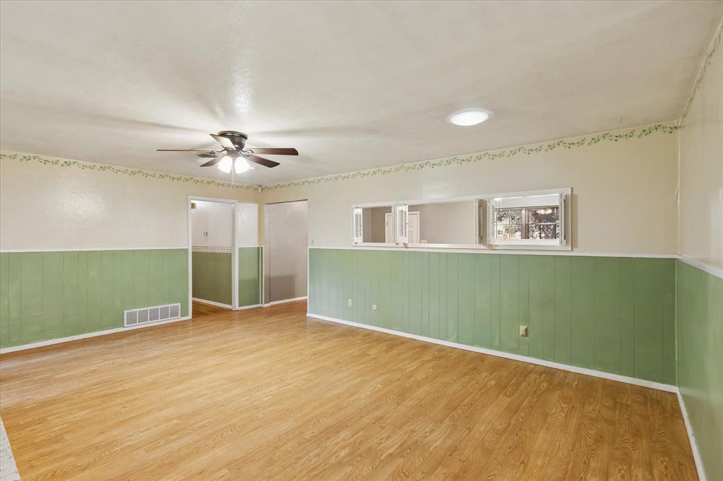 512 Brown Trail Court Property Photo 13