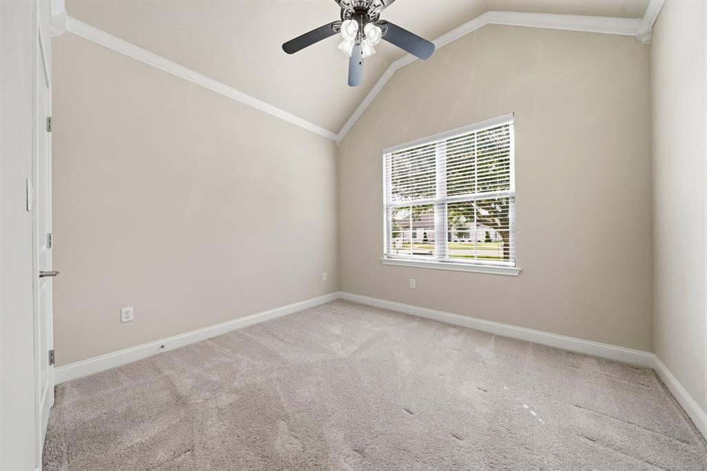557 Perry Lane Property Photo 20