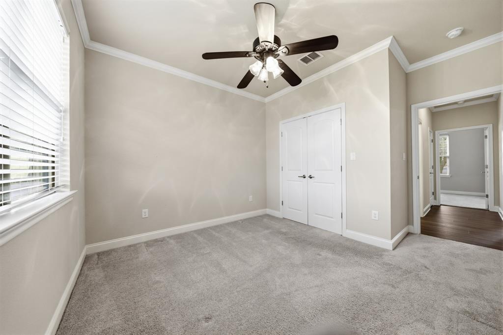 557 Perry Lane Property Photo 21