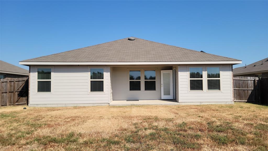 808 Twin Edge Drive Property Photo 4