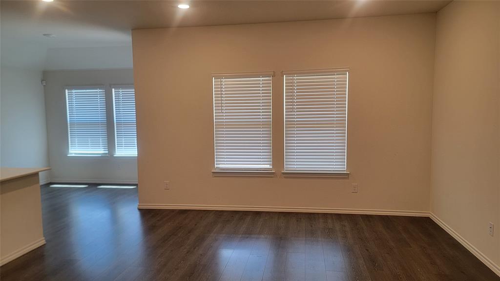 808 Twin Edge Drive Property Photo 10