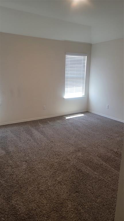 808 Twin Edge Drive Property Photo 21