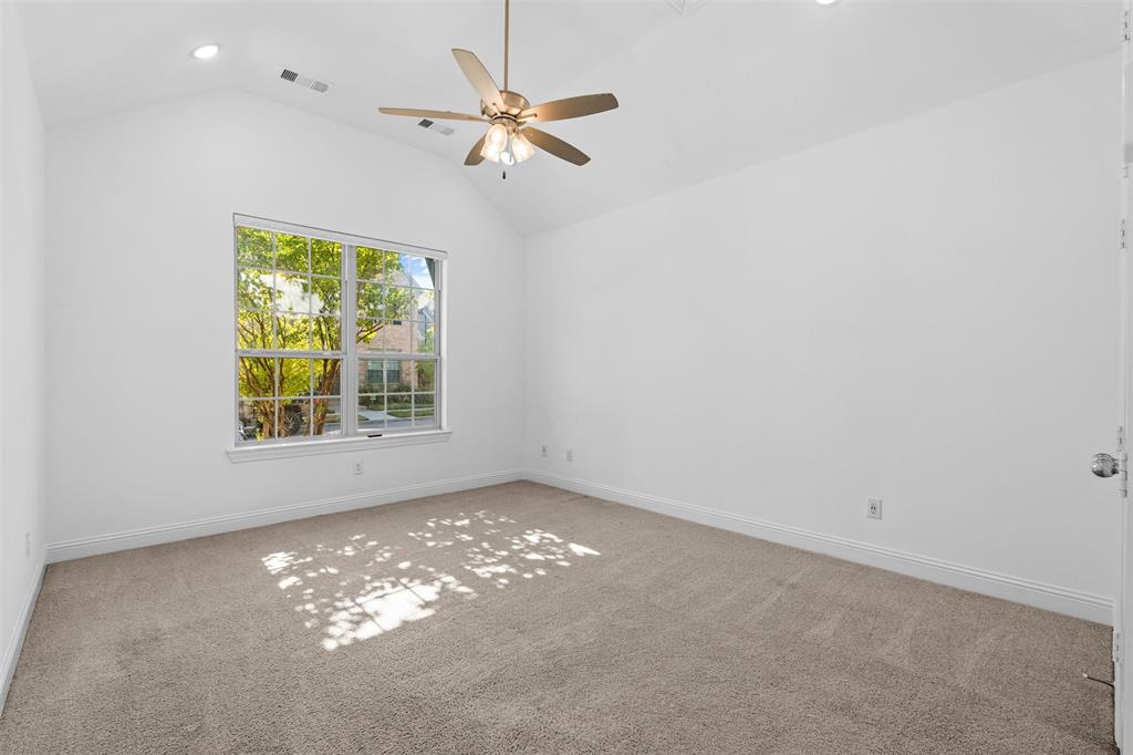 4320 Smokey Quartz Lane Property Photo 8