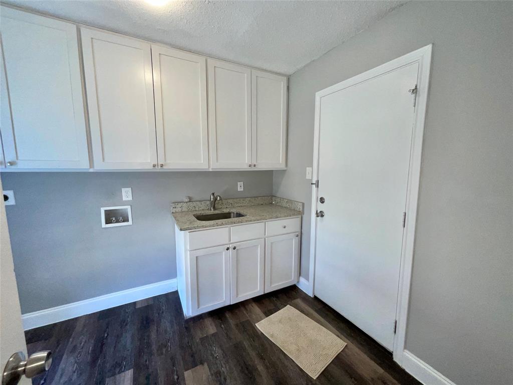 3008 Arapaho Road Property Photo 11