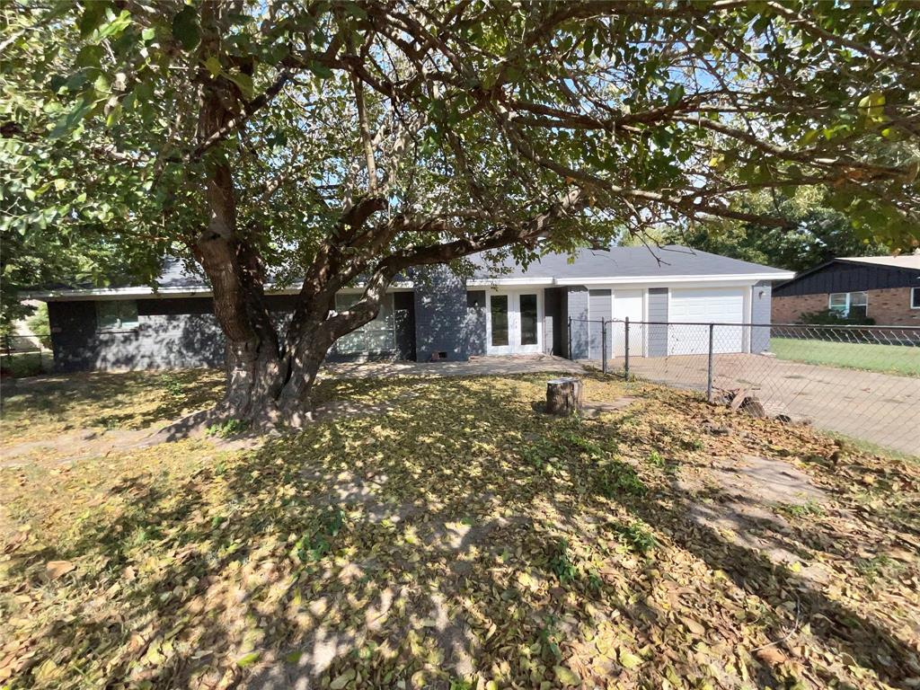 3008 Arapaho Road Property Photo 27