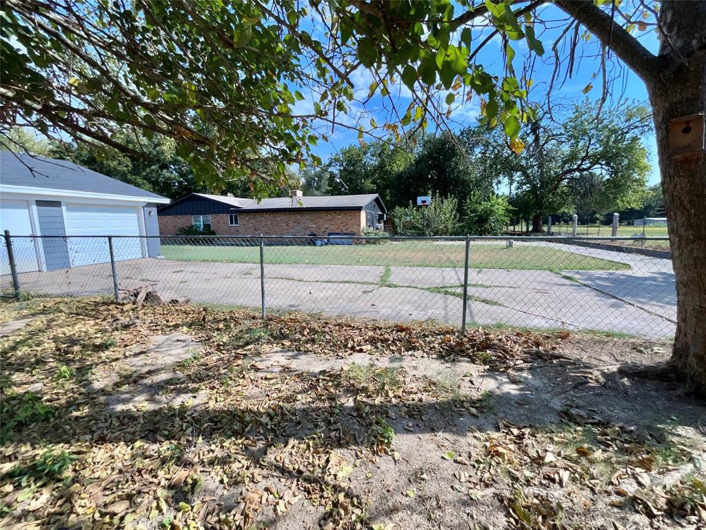3008 Arapaho Road Property Photo 29