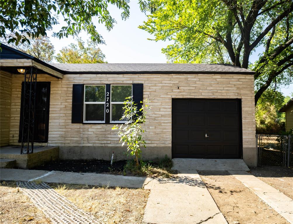 2720 Hanger Avenue Property Photo 4