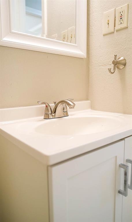 2720 Hanger Avenue Property Photo 14