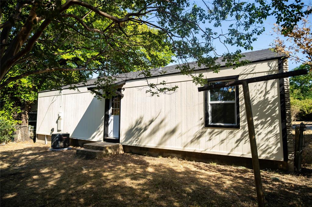 2720 Hanger Avenue Property Photo 18