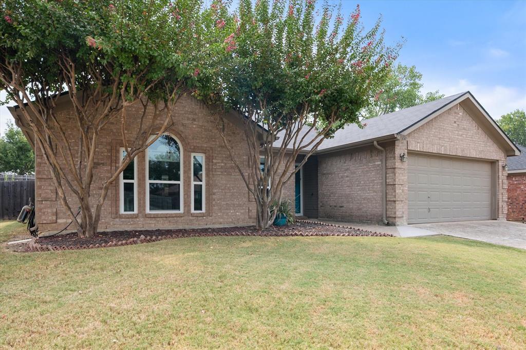 2708 Jennie Wells Drive Property Photo 2