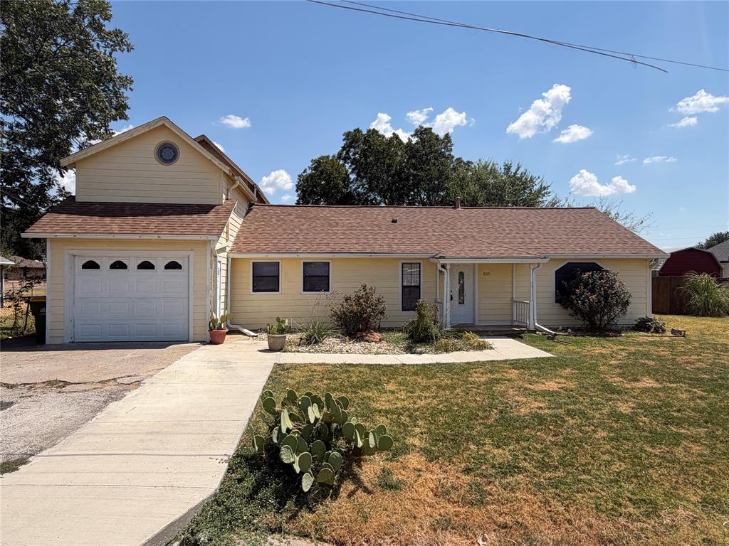805 S 3rd Street Property Photo 1