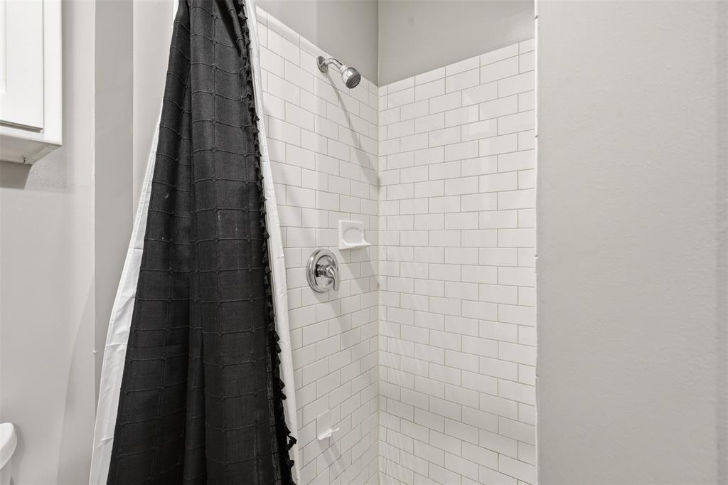 1915 Alston Avenue Property Photo 25