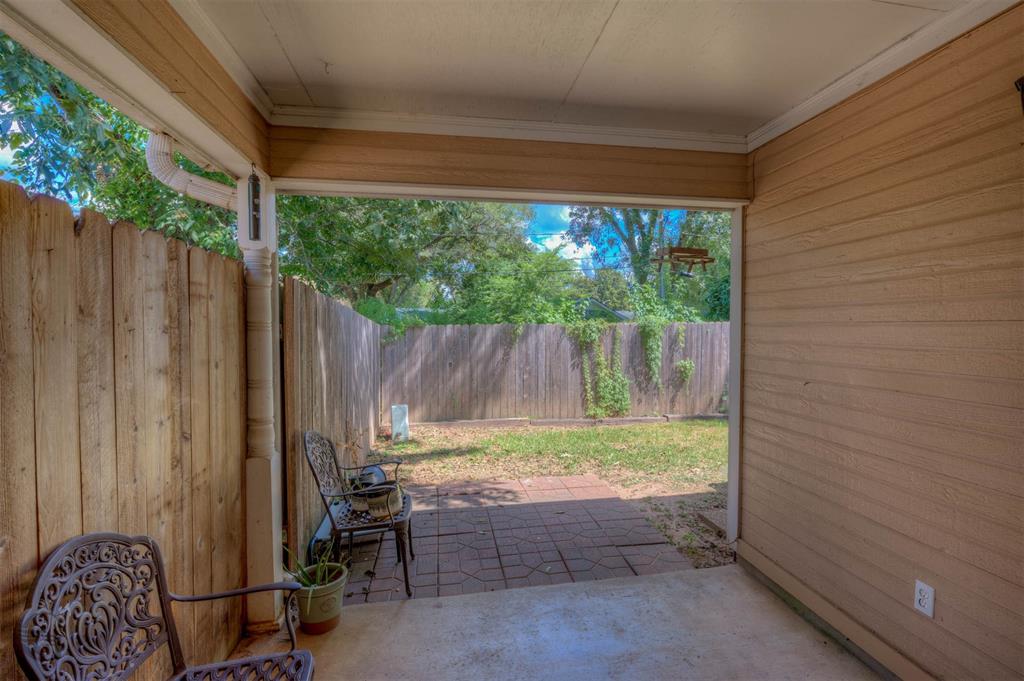 1331 Pecan Square Property Photo 11