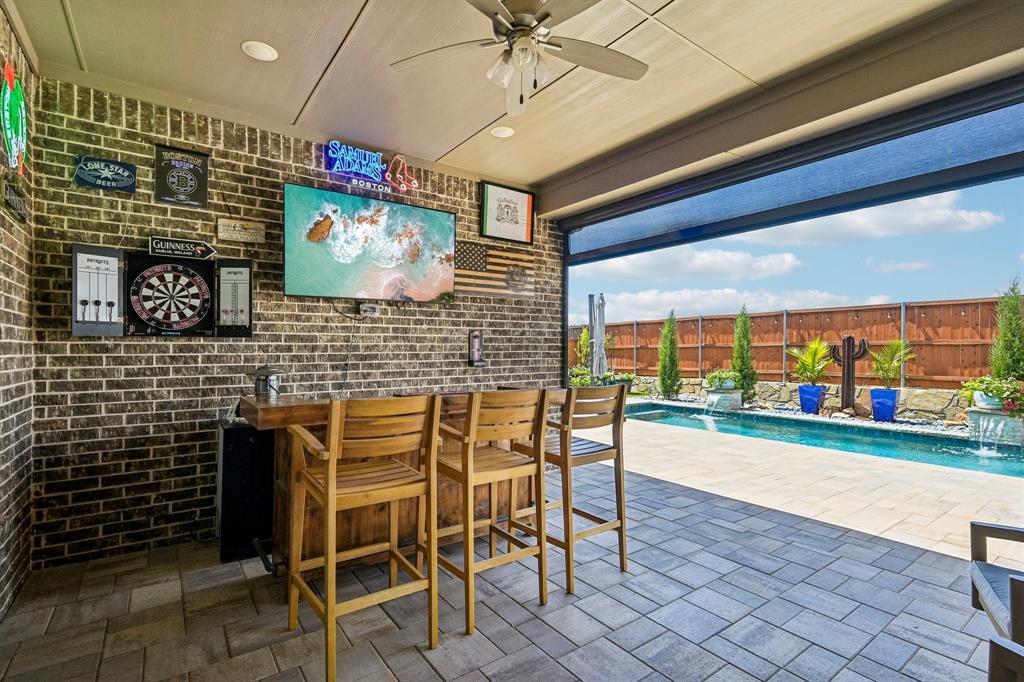 1517 Cedar Berry Drive Property Photo 3