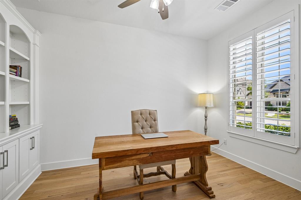 1517 Cedar Berry Drive Property Photo 10