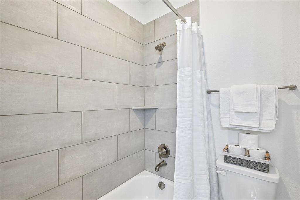 1517 Cedar Berry Drive Property Photo 30