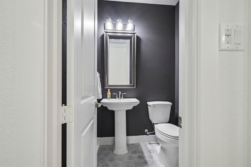 1517 Cedar Berry Drive Property Photo 32