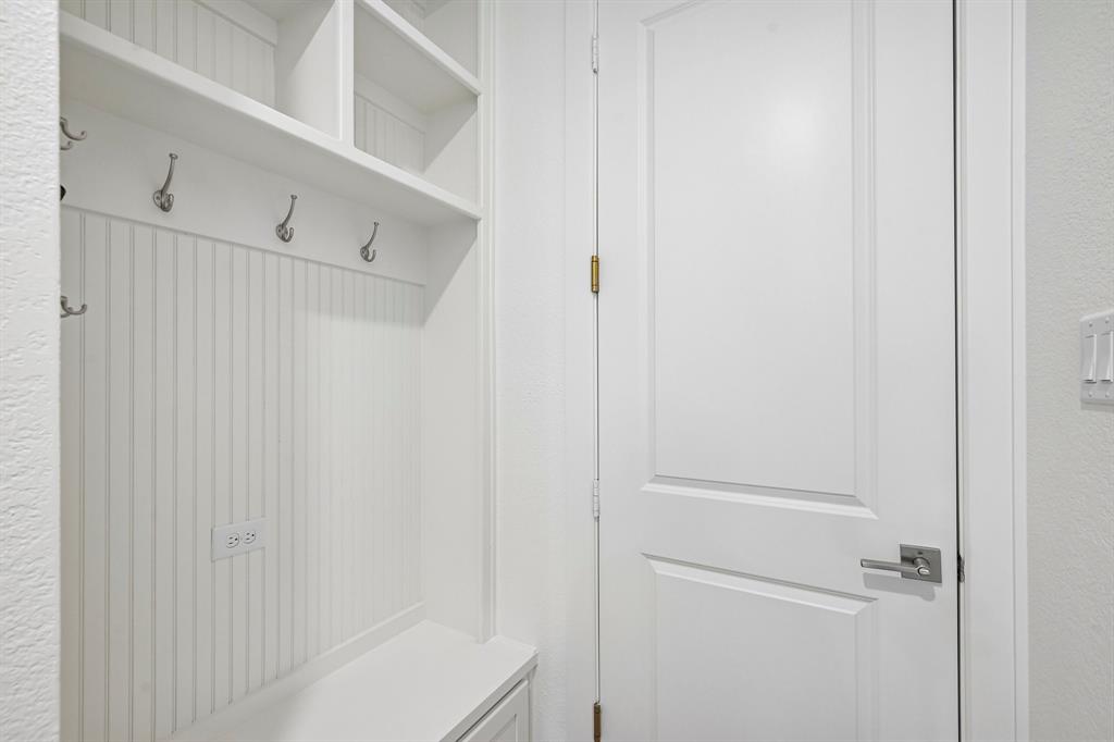 1517 Cedar Berry Drive Property Photo 36