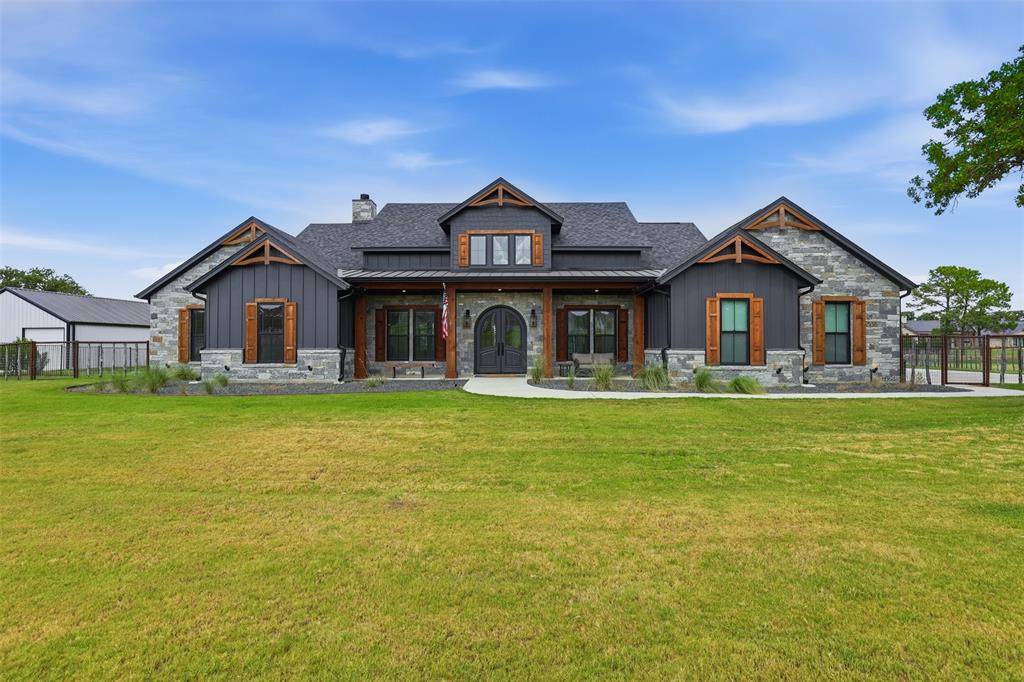2017 Pinetree Post Property Photo 1
