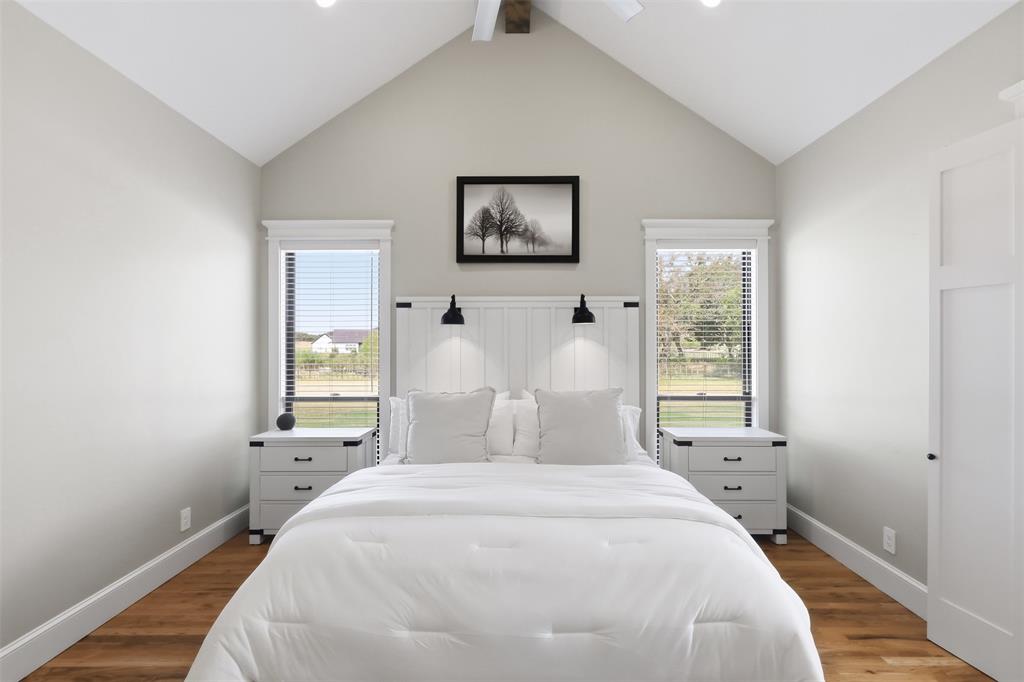 2017 Pinetree Post Property Photo 4