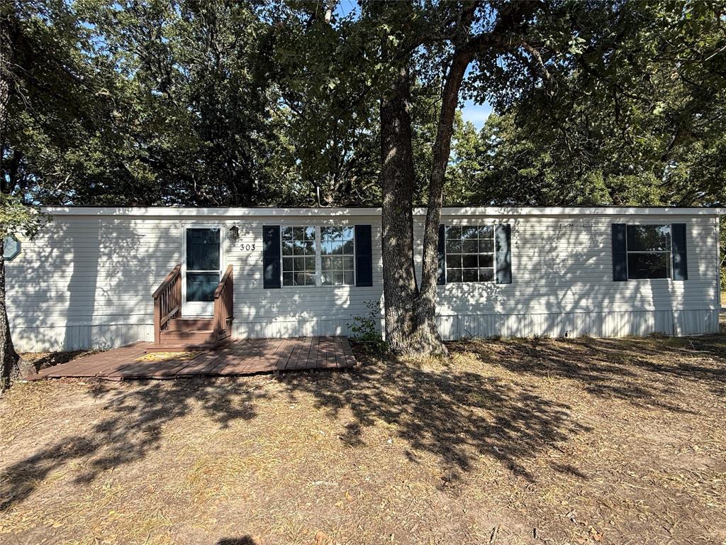 303 Horseman S Road Property Photo 1