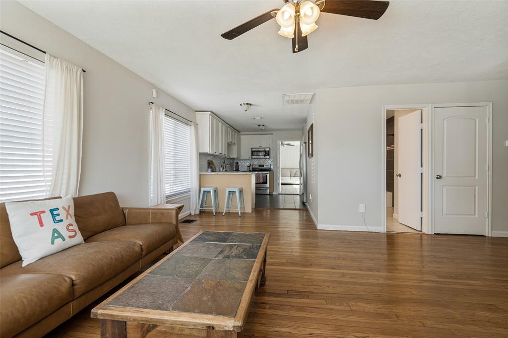 1219 Mcadams Avenue Property Photo 3