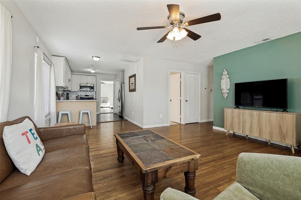 1219 Mcadams Avenue Property Photo 8
