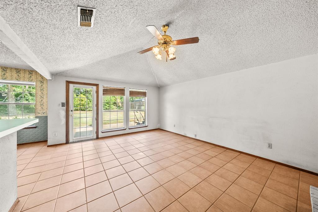 2125 Mayfield Circle Property Photo 13