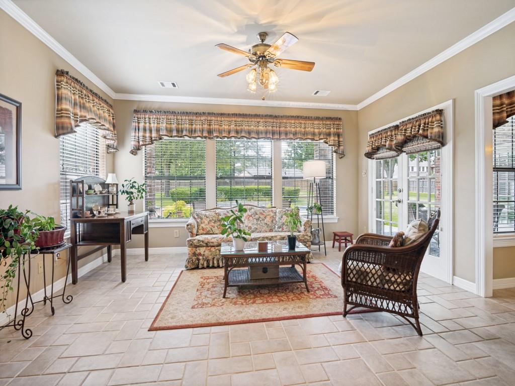 103 Texas Circle Property Photo 6