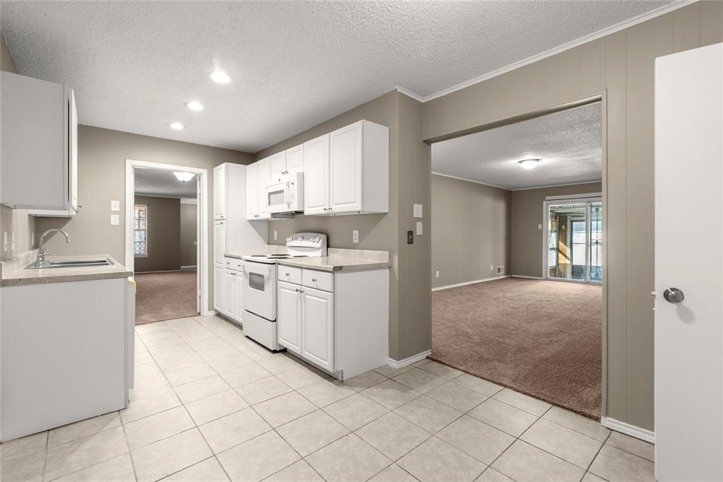 3717 High Vista Drive Property Photo 8