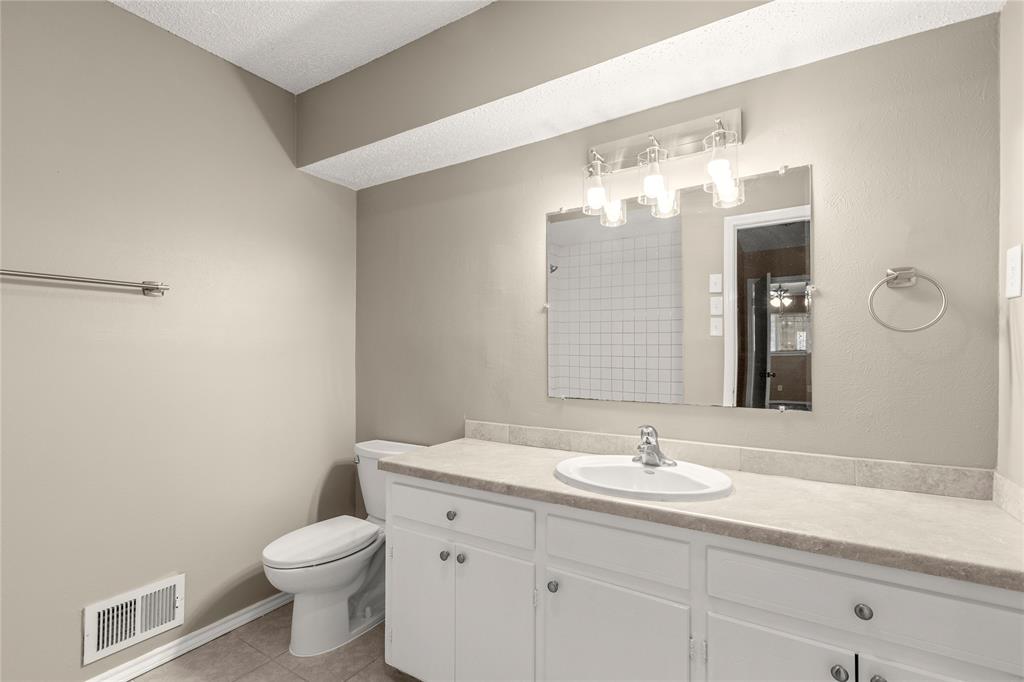 3717 High Vista Drive Property Photo 9