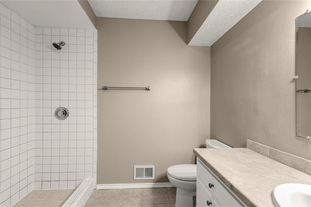 3717 High Vista Drive Property Photo 10