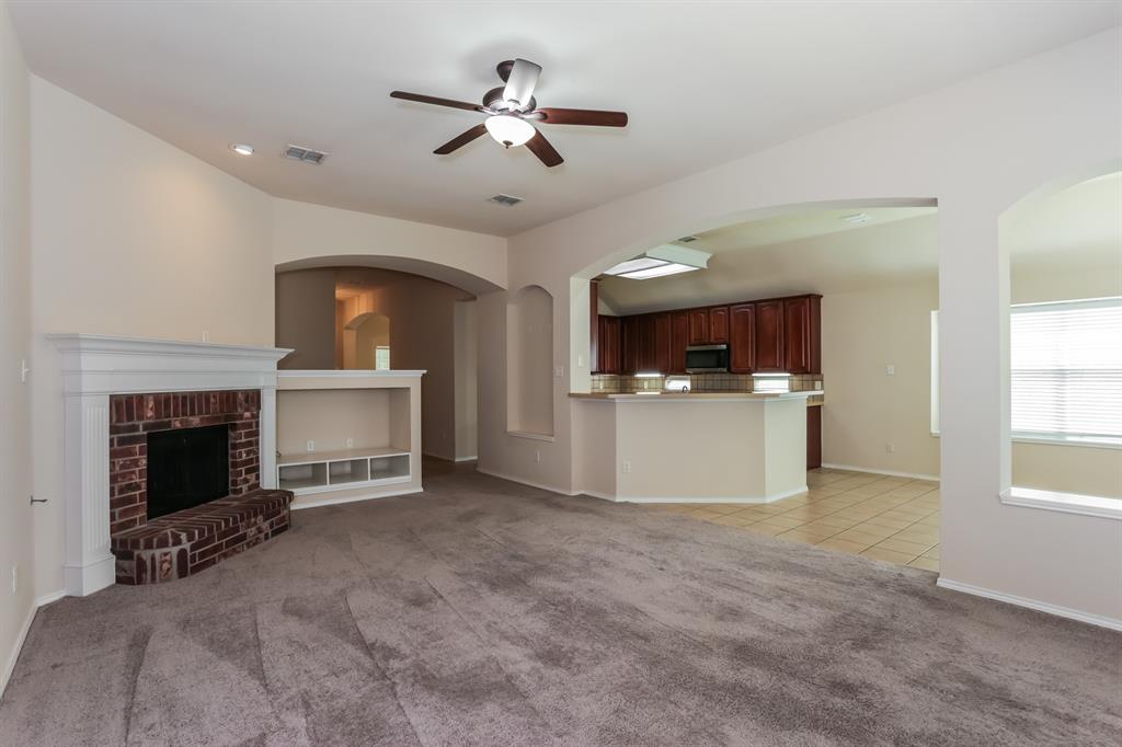 2217 Forest Park Circle Property Photo 6