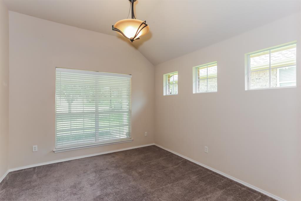 2217 Forest Park Circle Property Photo 7