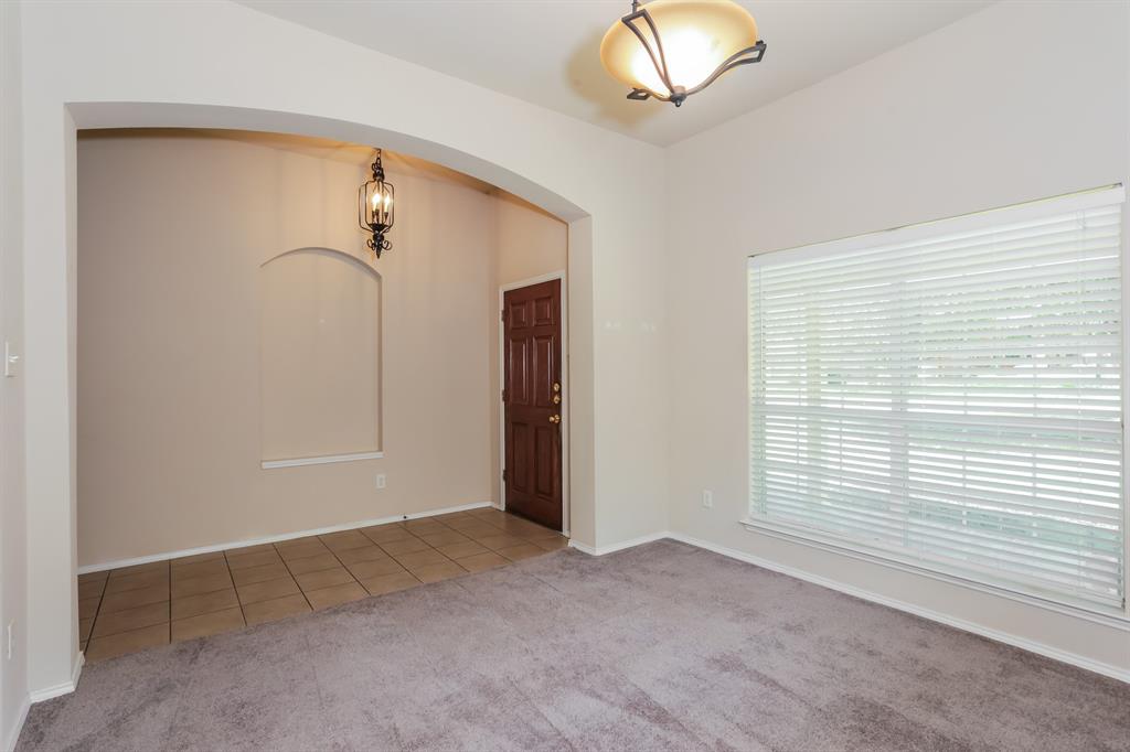 2217 Forest Park Circle Property Photo 9