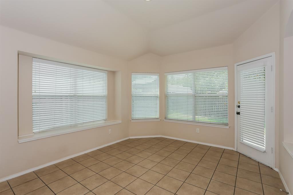 2217 Forest Park Circle Property Photo 10