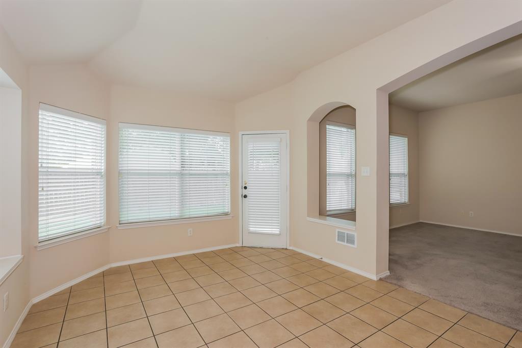 2217 Forest Park Circle Property Photo 13