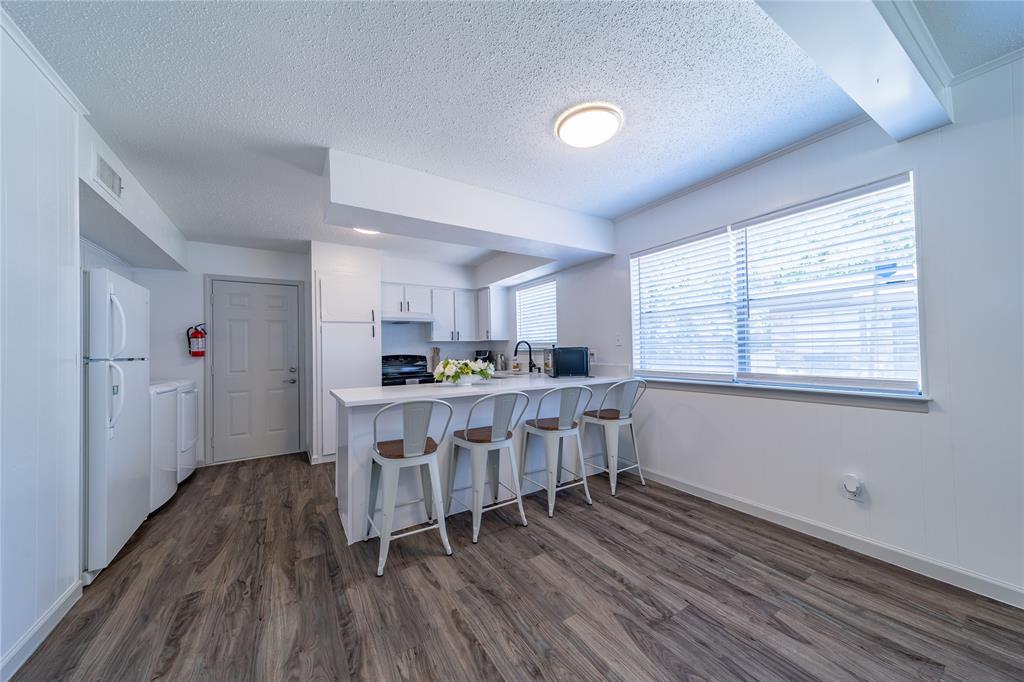 414 Donnell Drive B Property Photo 2