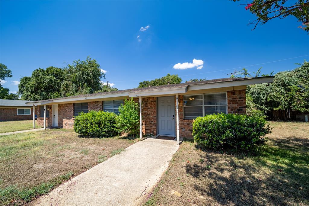 414 Donnell Drive B Property Photo 11