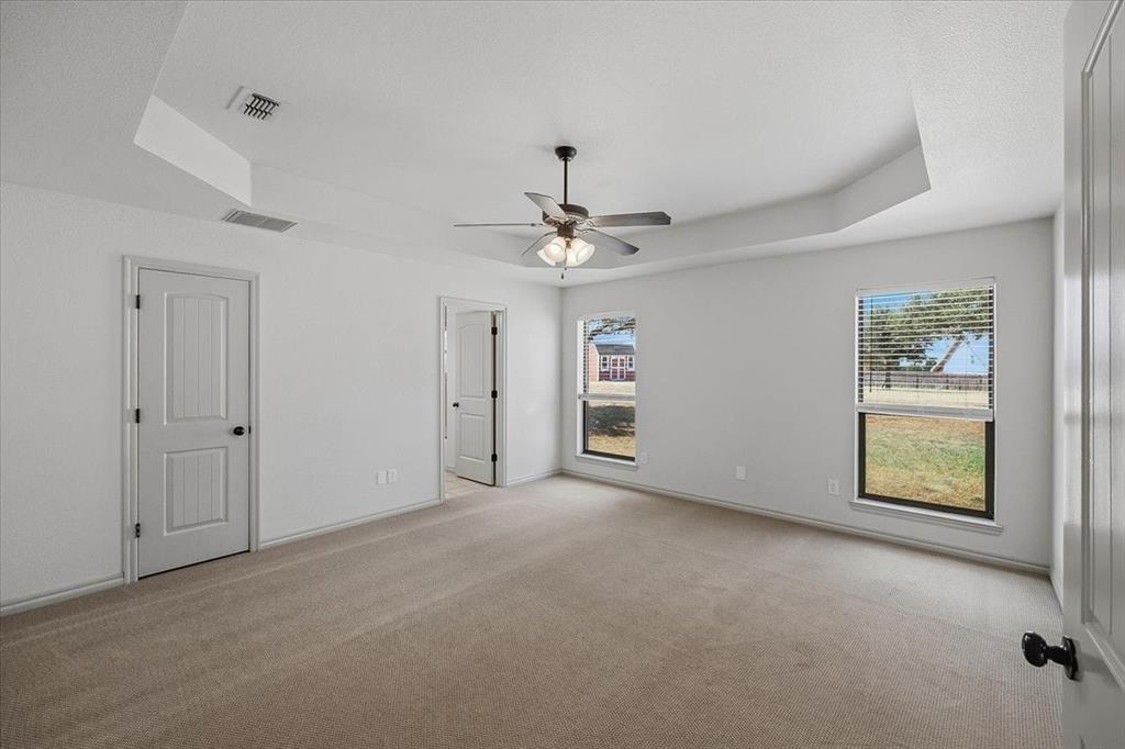 105 Savannah Drive Property Photo 12