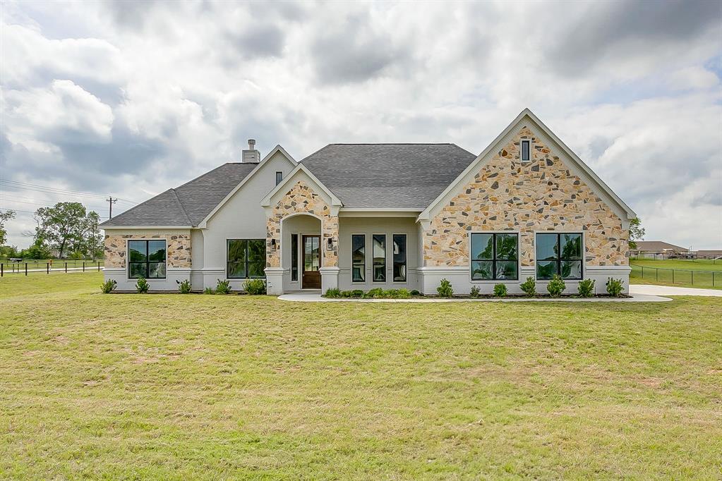 1001 Magnolia Court Property Photo 1