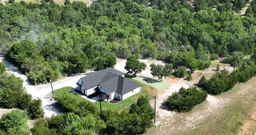 1179 Robertson Road Property Photo 2