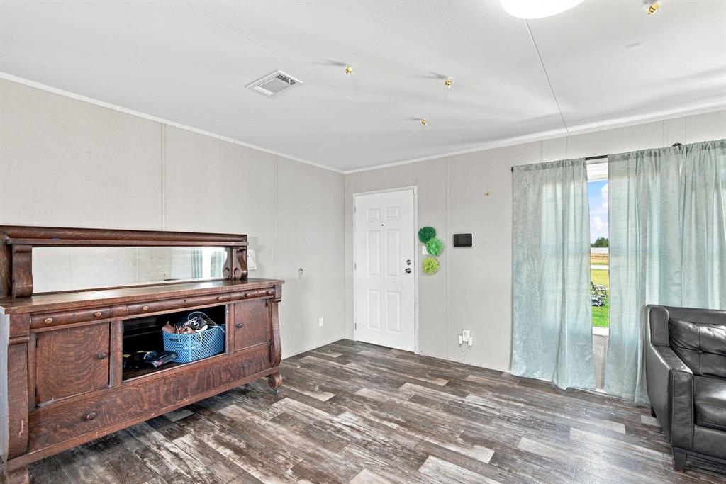 126 Common Way Property Photo 5