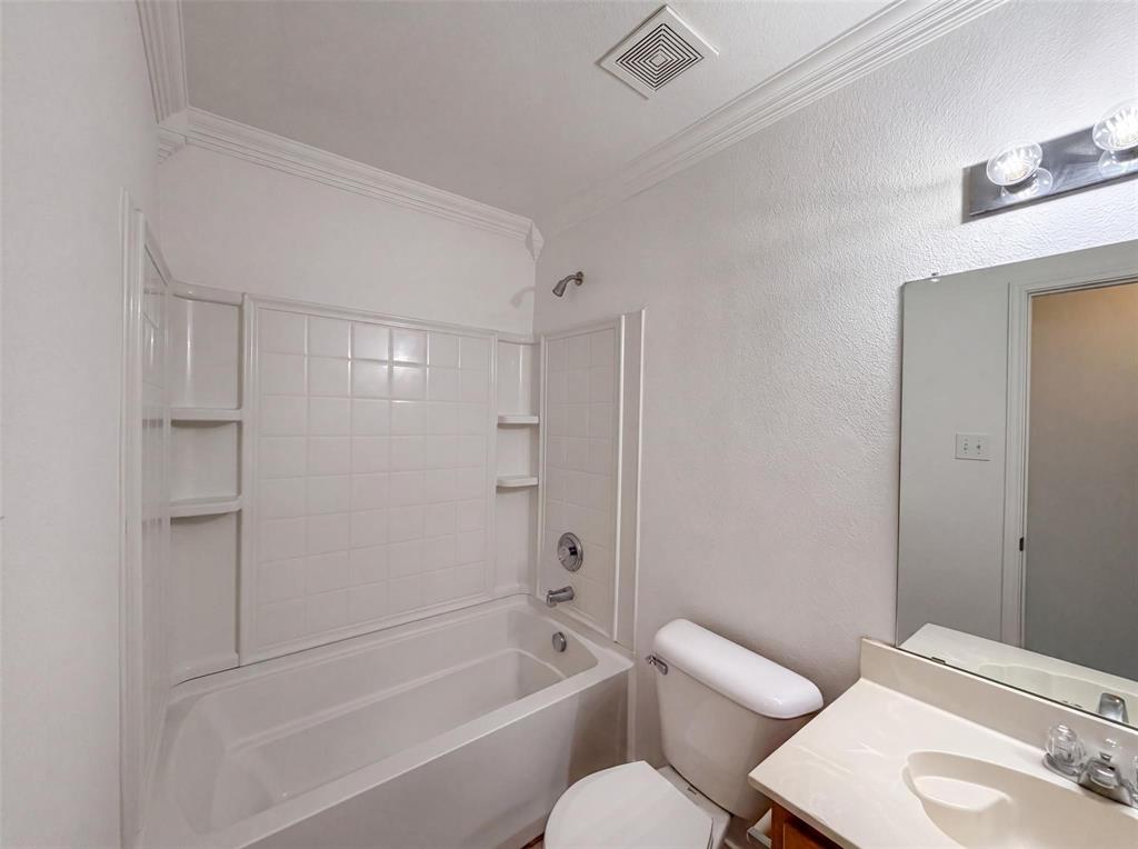 6200 St James Place Property Photo 10