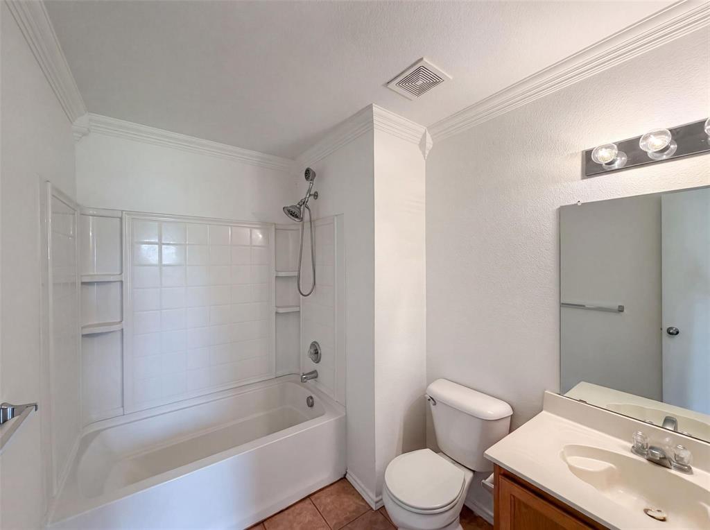 6200 St James Place Property Photo 11