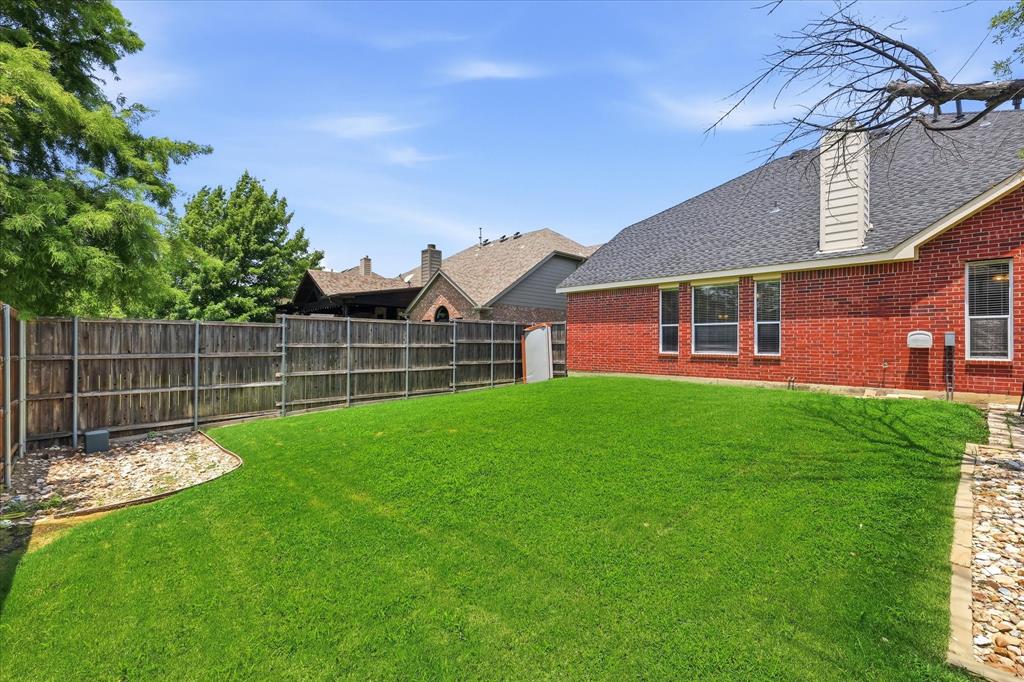 1401 Big Falls Drive Property Photo 5