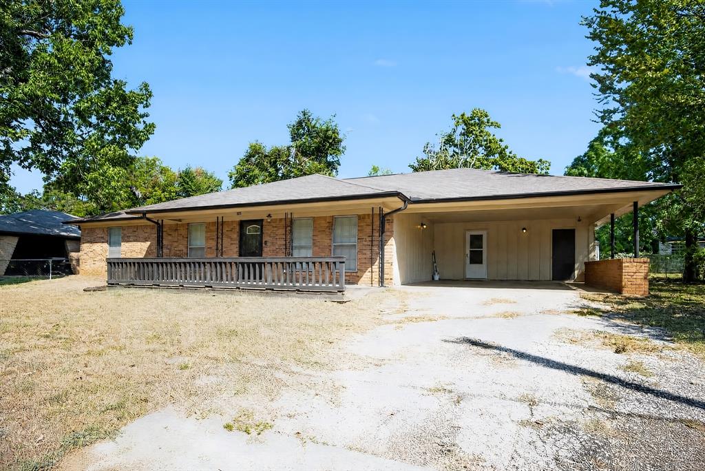 103 Clover Lane Property Photo 1