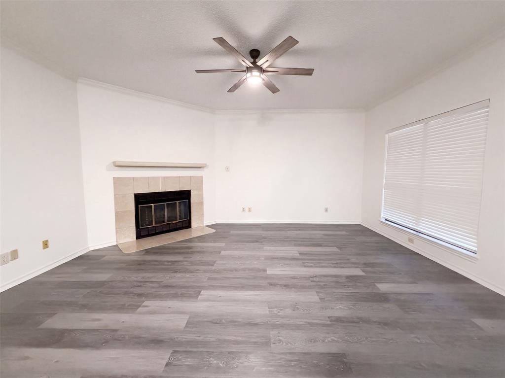 5836 Westhaven Drive B Property Photo 3
